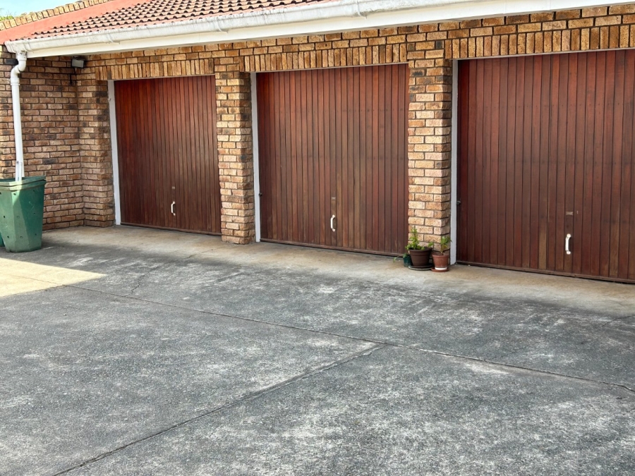 4 Bedroom Property for Sale in Camphersdrift Western Cape